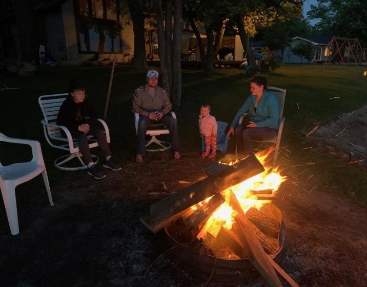 Cozy Home Lake Huron With Loft 2 Bedroom 1 Bathroom Au Gres Eksteriør billede